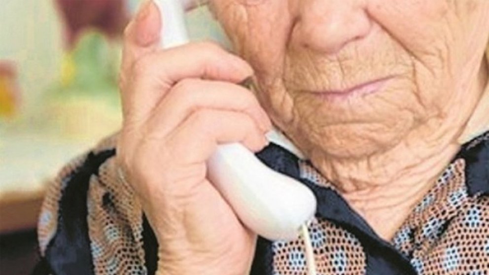 Roban a una anciana más de 32 millones de dólares en Hong Kong a través de estafa telefónica