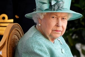 Las dudas sobre la salud de la reina Isabel II tras su breve hospitalización y el secretismo de la corona