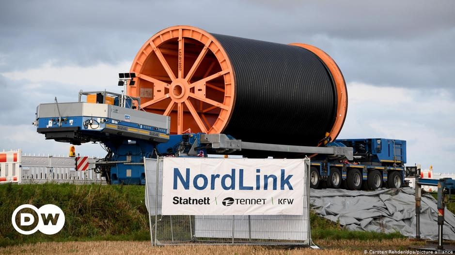 Alemania y Noruega inauguran cable submarino bidireccional de energía limpia