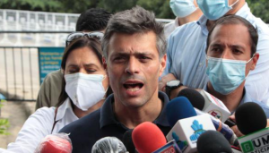 Leopoldo López anuncia demanda contra Humberto Calderón Berti por calumnias y ataques infundados