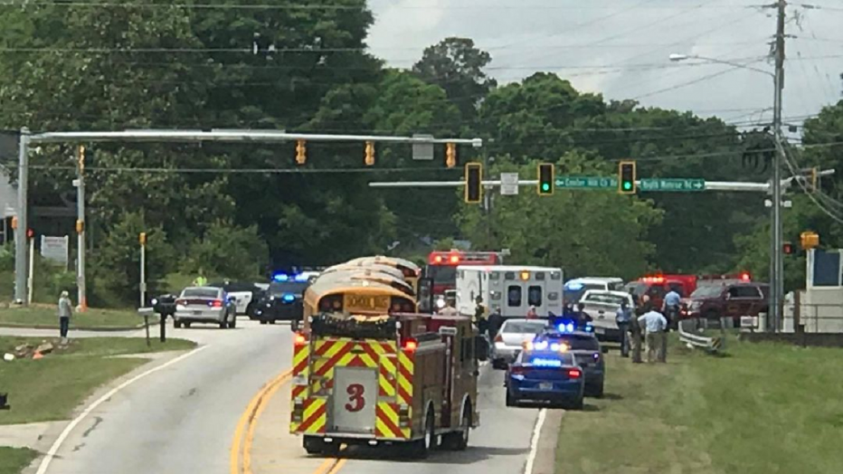 Niño saltó por la ventana de un autobús escolar en Georgia para escapar de ser golpeado por abusivos