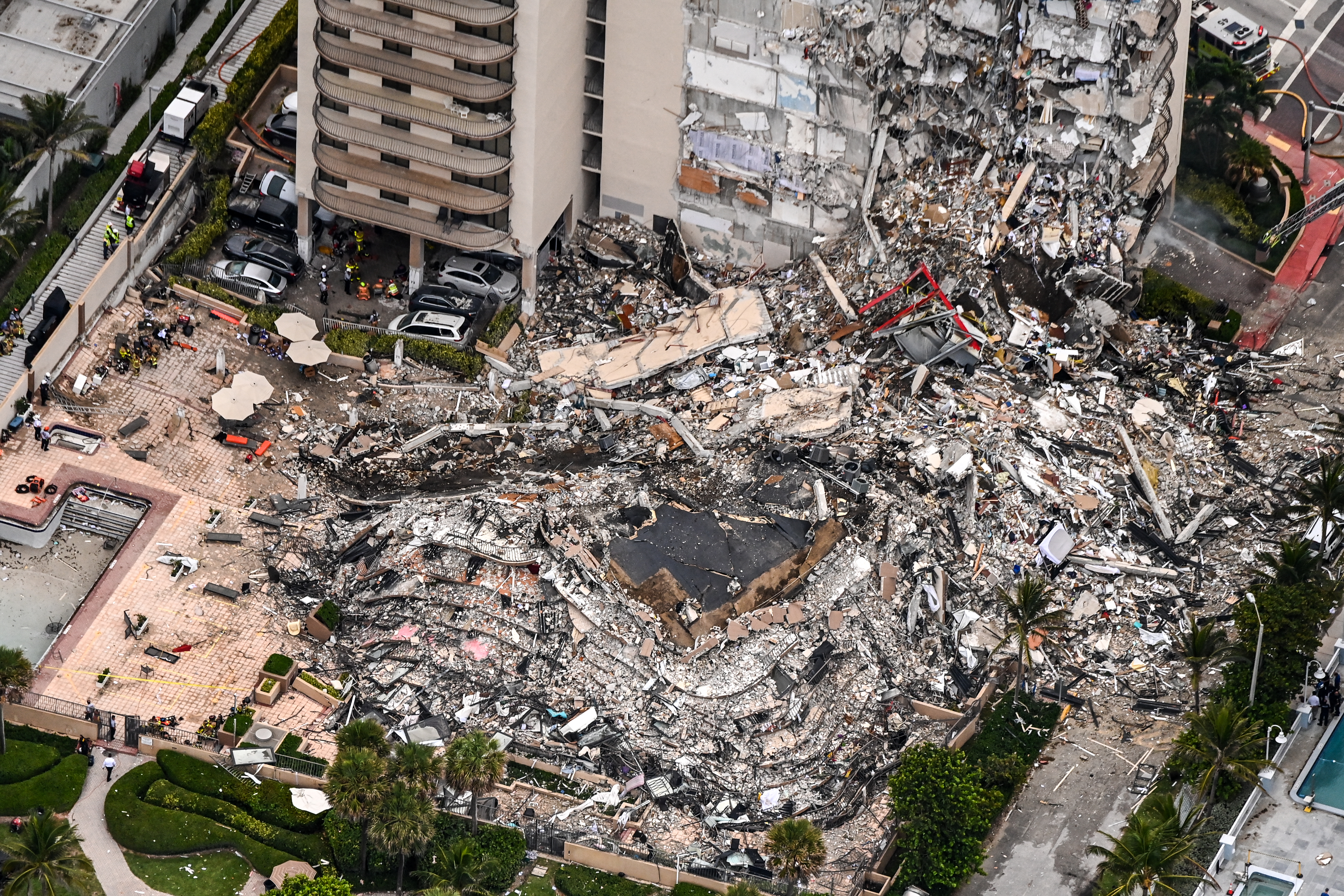 Al menos 159 desaparecidos en derrumbe de edificio en Miami