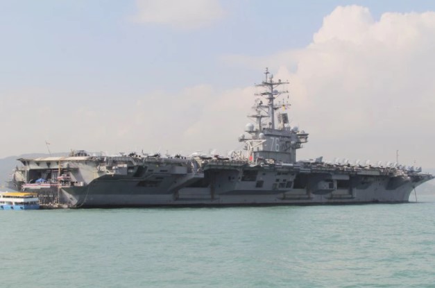 EEUU desplegó el portaaviones USS Ronald Reagan en el Mar del Sur de China