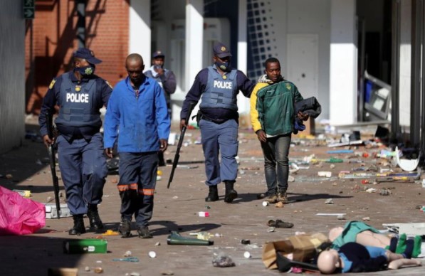 La ONU, preocupada por las recientes manifestaciones y disturbios en Sudáfrica