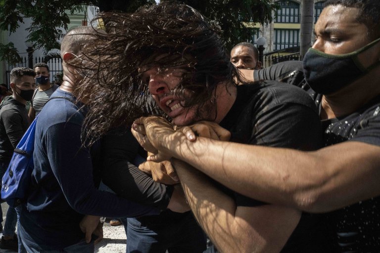EEUU sancionará a los responsables de la “brutal represión” contra las protestas en Cuba