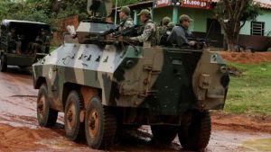 Ataque con explosivos de grupo guerrillero mató a tres militares en Paraguay