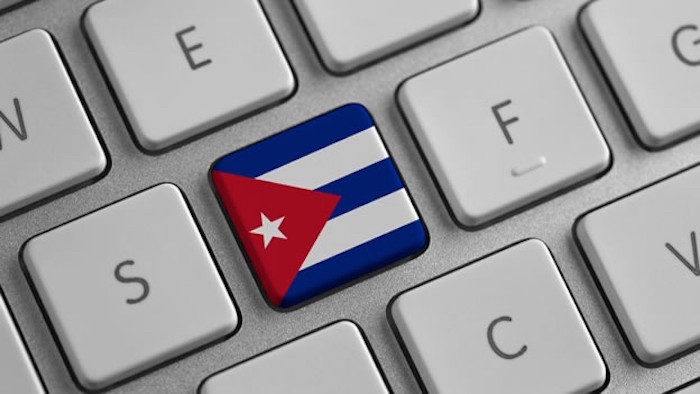 “Operación Starfall”, el proyecto de ley en EEUU que daría internet inalámbrico a Cuba