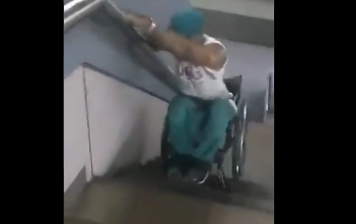 El peor VIDEO: La odisea que sufren las personas con discapacidad en el Metro de Caracas