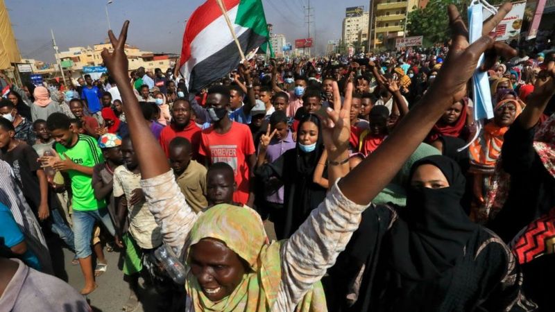 Las claves de la situación en Sudán tras la toma de poder por parte de los militares