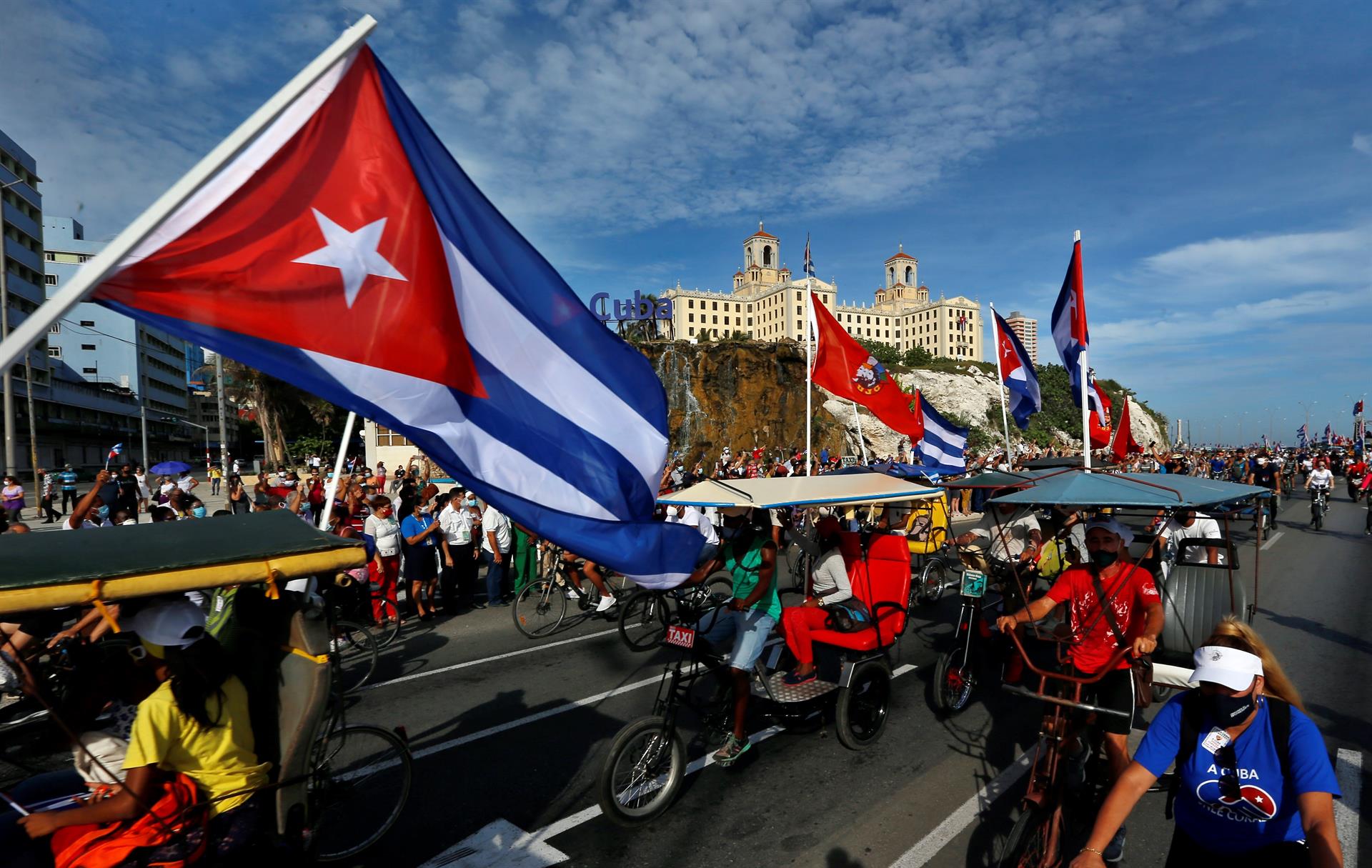 España señala que manifestantes detenidos en Cuba deben estar en libertad