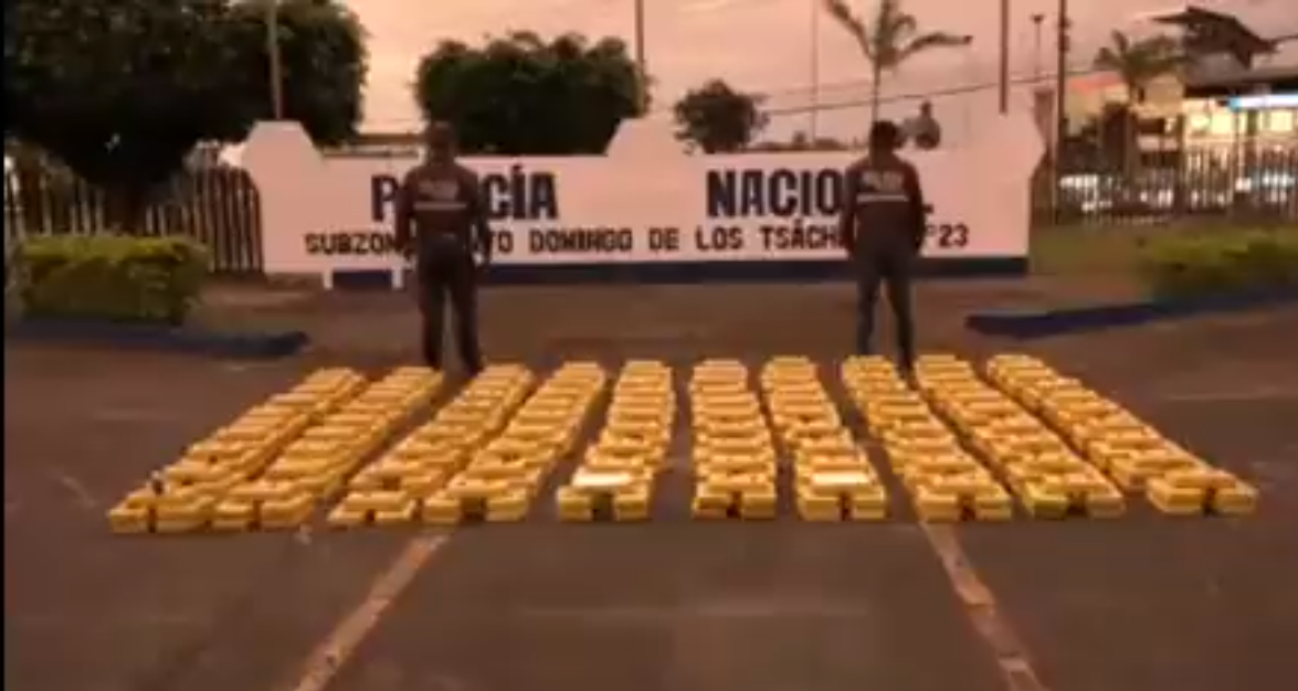 Policía de Ecuador incautó una tonelada de cocaína en provincia fronteriza con Colombia