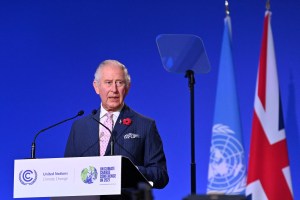 El príncipe Carlos pide ponerse “en pie de guerra” contra la crisis climática