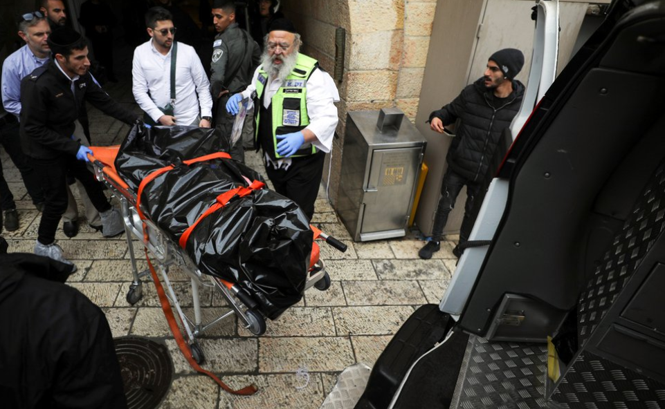 Un terrorista de Hamas asesinó a tiros a un israelí e hirió a otras tres personas en Jerusalén