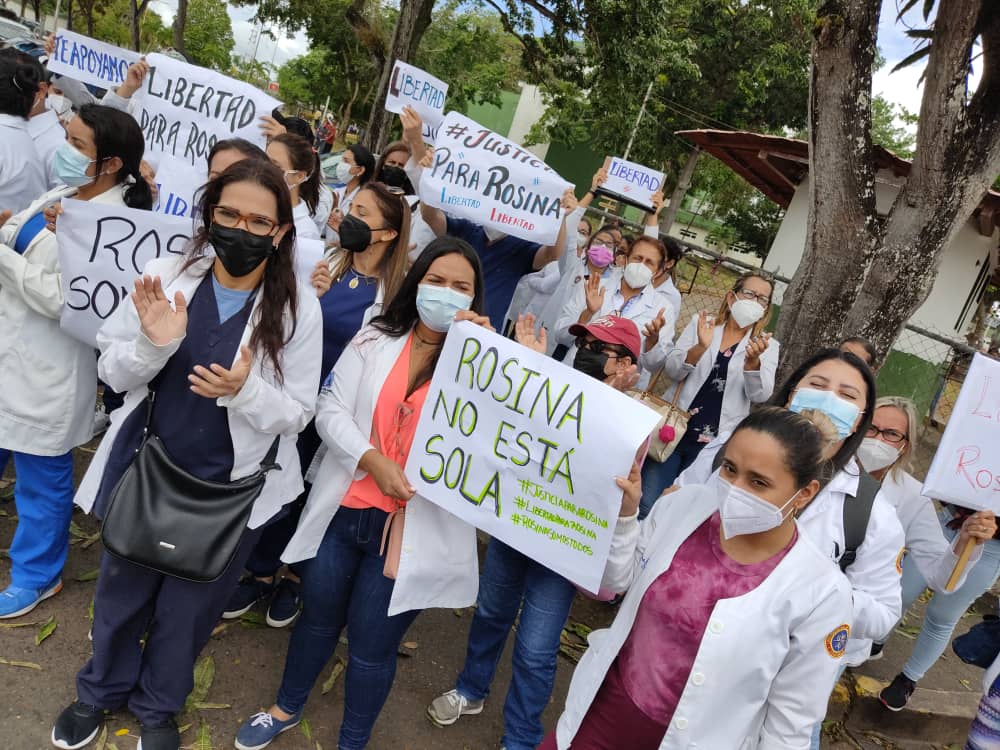 Médicos del hospital central de Maturín exigen liberación de cirujana detenida por presuntas irregularidades