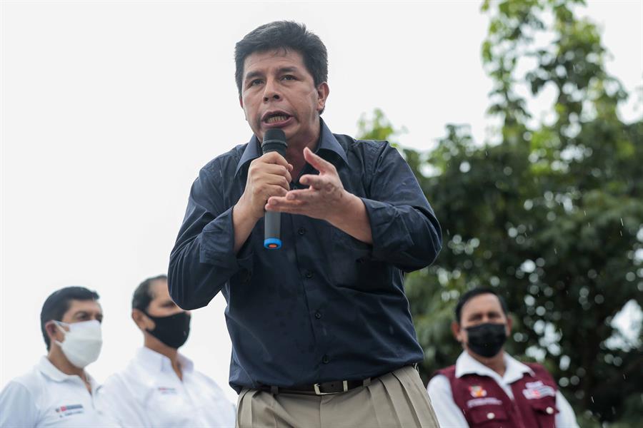 Pedro Castillo no ha renunciado a la presidencia de Perú, pero se tambalea