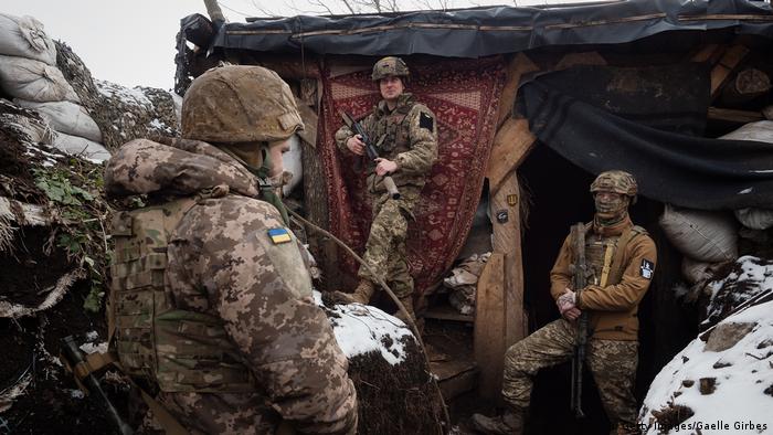 Ucrania afirma haber repelido siete ataques rusos en Donbás