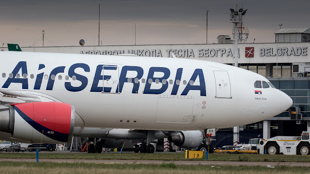 Avión en ruta a Moscú regresó a Belgrado tras una amenaza de bomba