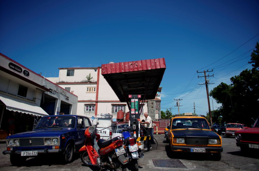 Cuba lucha por comprar combustible mientras disminuyen importaciones desde Venezuela