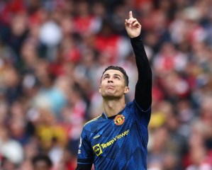 Emotivo regreso de Cristiano Ronaldo: gol récord y celebración al cielo tras la muerte de su hijo (Imágenes)