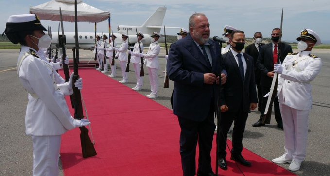 Arribó a Venezuela el primer ministro cubano para “afianzar lazos” con el chavismo