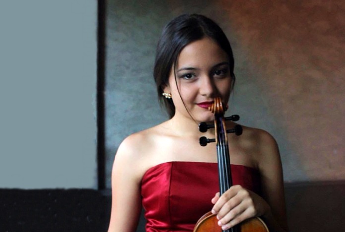 Gabriela Lara, la violinista venezolana que obtuvo una beca en la Sinfónica de Chicago