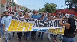 “No tenemos miedo”: empleados públicos de Vargas “calentaron” las calles este #27Jul (VIDEO)
