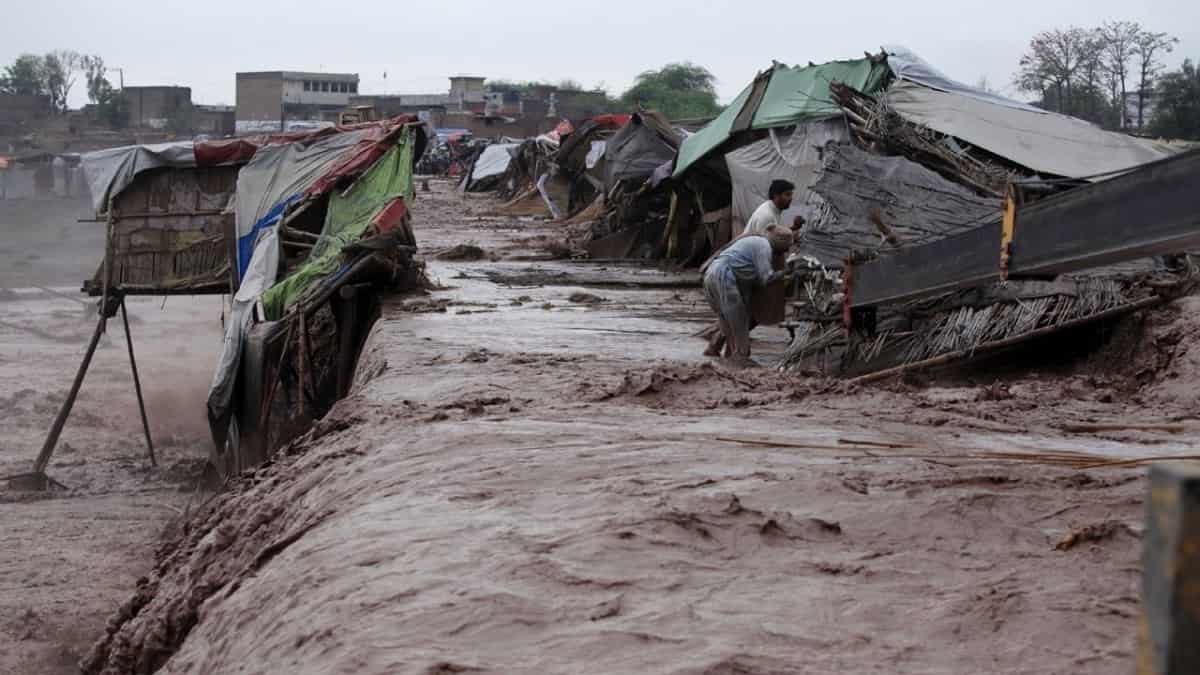 Inundaciones en Afganistán dejan casi 60 muertos y más de 75 heridos