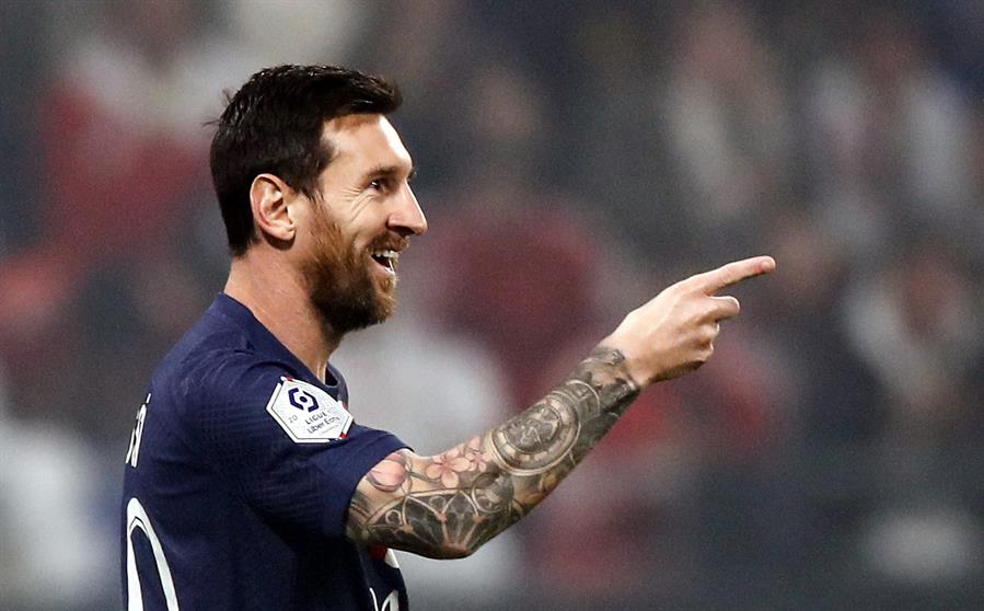 La magia de Messi y Neymar bastó para superar a Lyon