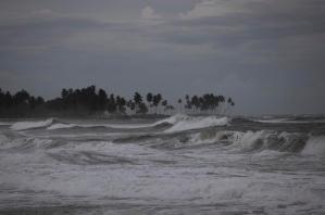 República Dominicana se prepara para el preocupante paso del huracán Fiona