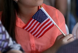 Los motivos que tomarán en cuenta para negar una green card y otros beneficios a inmigrantes