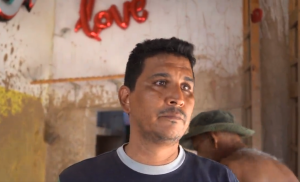 “No tengo palabras, se me va la voz”, el doloroso testimonio de un comerciante que perdió 10 años de trabajo en la tragedia de Las Tejerías (VIDEO)