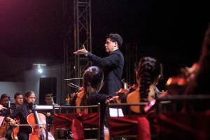 Oswaldo Pajares dirigirá orquesta de migrantes en el Festival de la Hispanidad