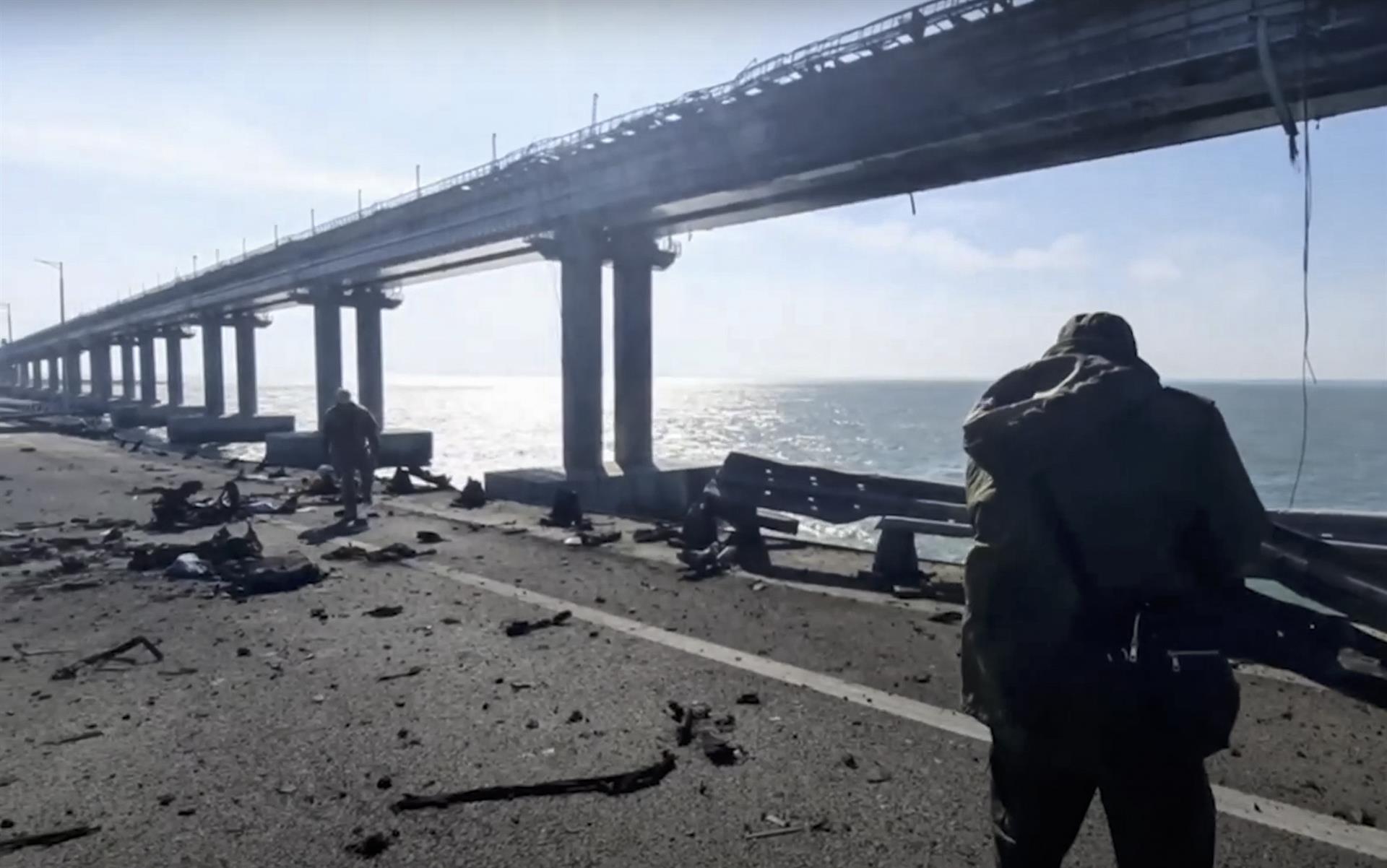 EN FOTOS: así quedó el puente de Crimea tras la explosión