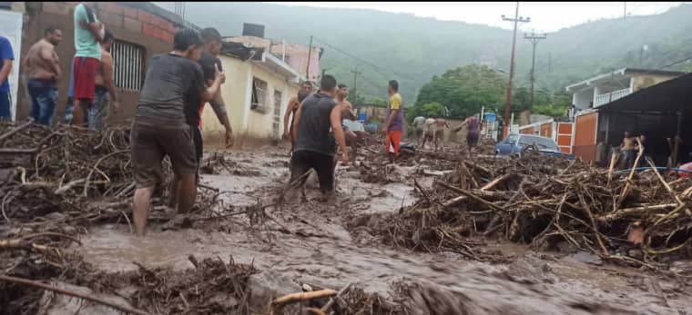 Lluvias generaron alarma en habitantes de la zona alta de Puerto La Cruz