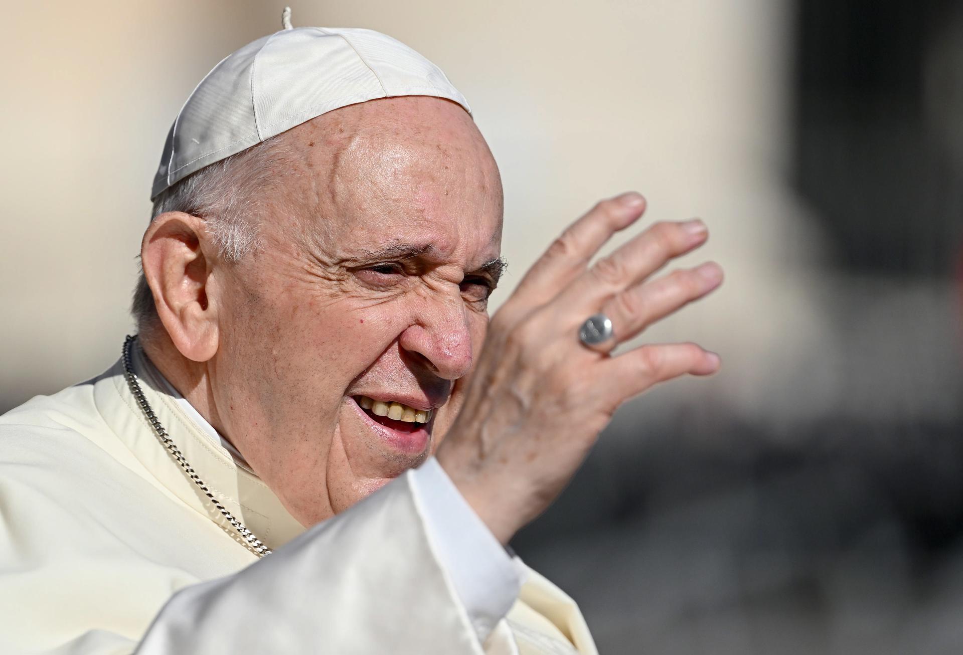 El papa Francisco viaja a África para pedir paz en el continente