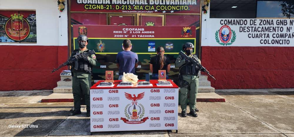 Querían burlar a militares ocultando cocaína dentro de unos quesos en Táchira (FOTOS)