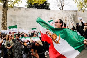 Régimen iraní dicta condena a muerte contra otro manifestante
