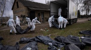 Ucrania ha descubierto más de mil cadáveres de civiles ejecutados por Rusia en Kiev desde 2022