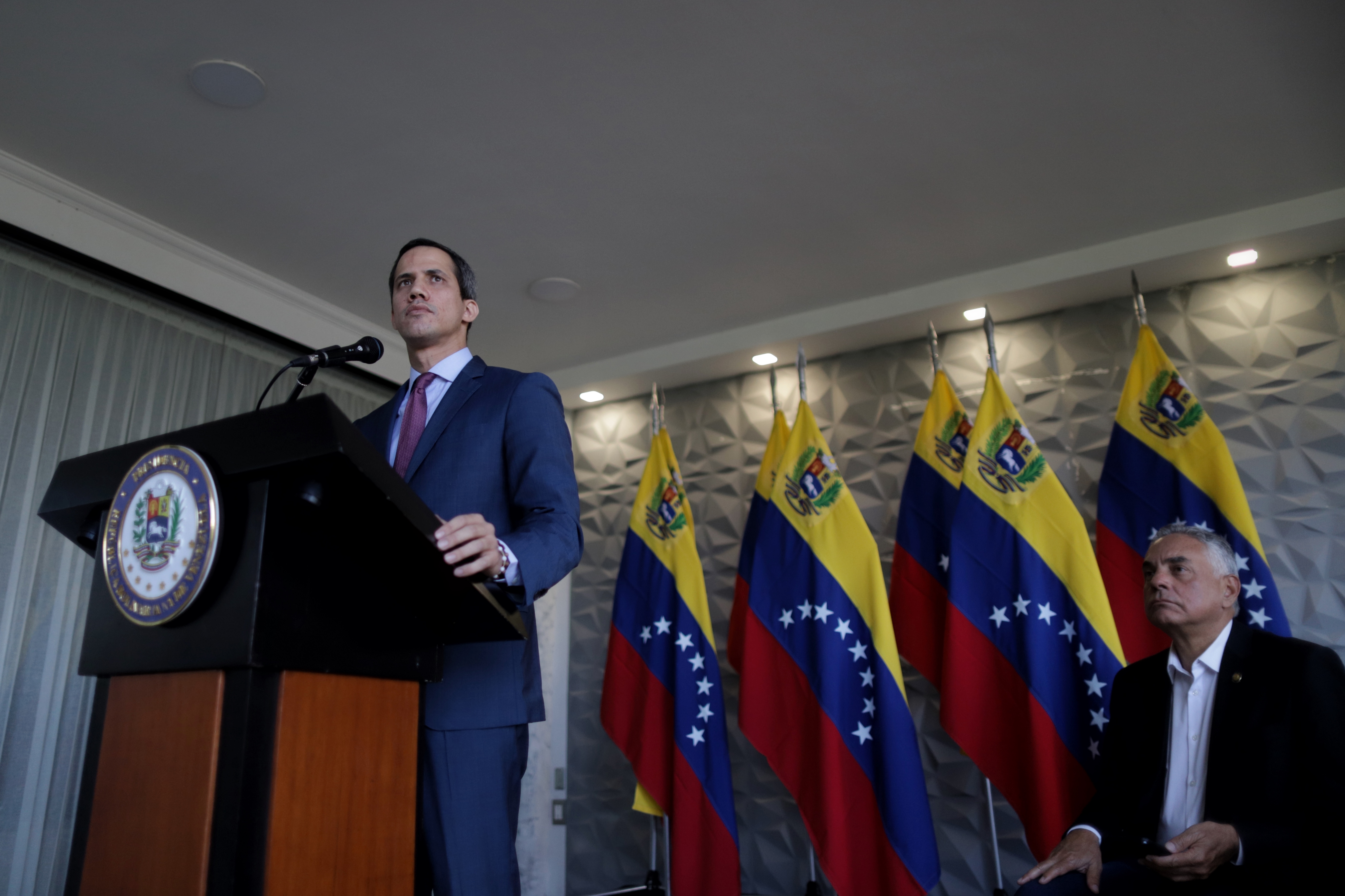 “Este tipo de atrocidades son las que apoya Maduro”: Guaidó habló sobre la orden de captura a Putin