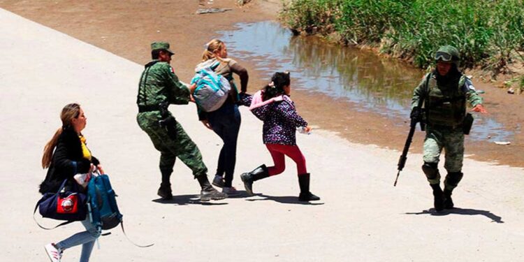 Fuerzas Armadas realizan operativos migratorios en la frontera sur de México