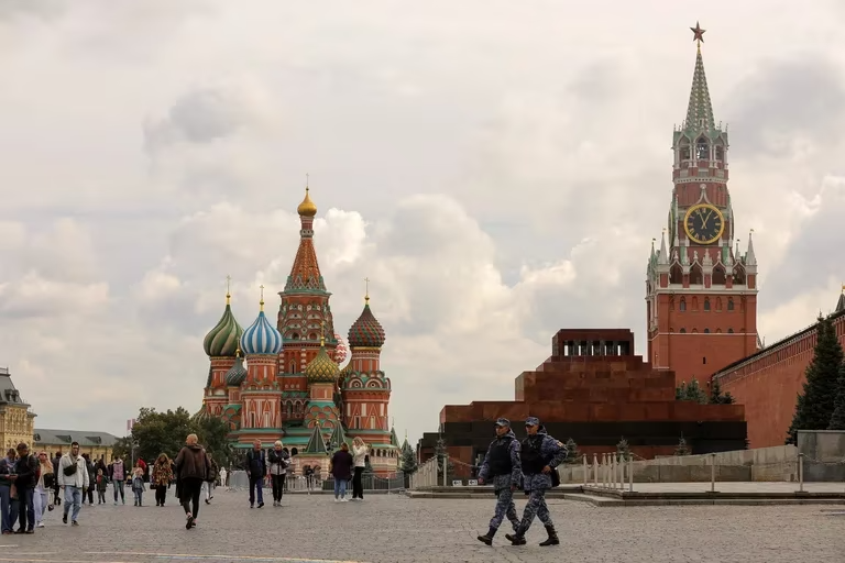 Rusia le prohibe la entrada a 500 estadounidenses, incluido Barack Obama