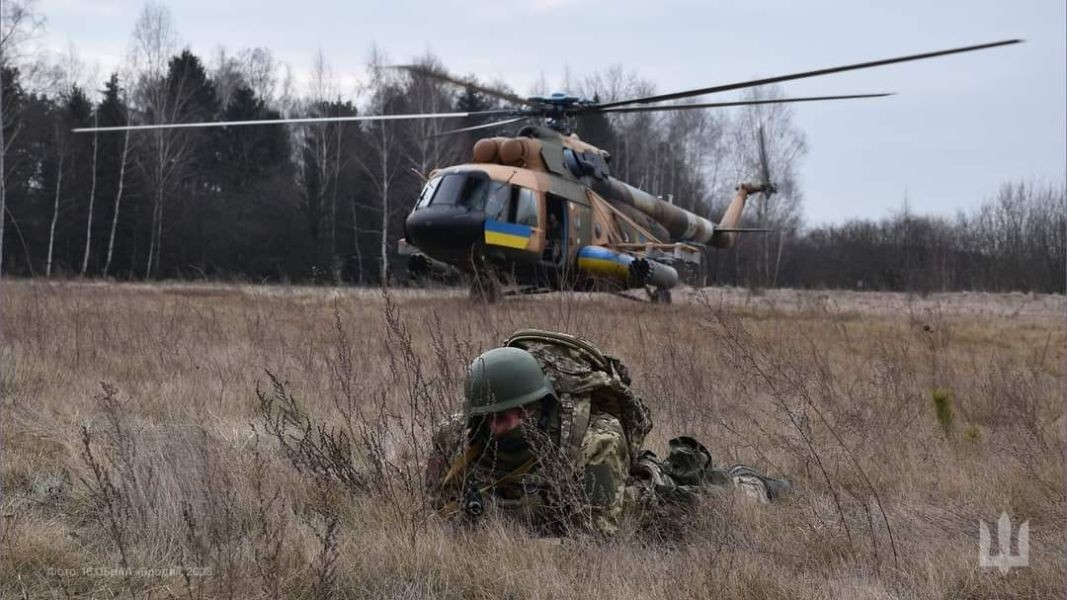La misión de los helicópteros ucranianos en Bajmut: vuelo raso y lluvia de cohetes