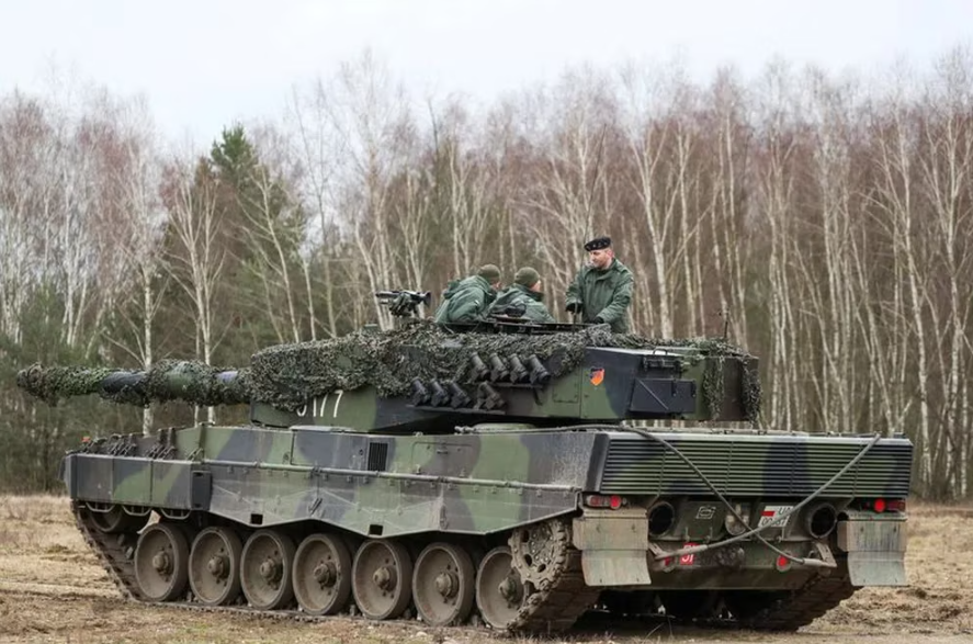Países de la Otan han entregado a Ucrania “más del 98%” de vehículos de combate prometidos