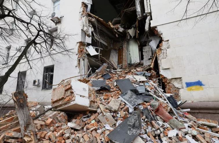Ucrania denuncia bombardeos sobre un hospital y una escuela de Jersón: Al menos tres heridos
