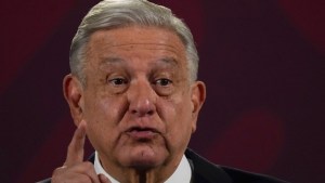 López Obrador pide que dejen a los venezolanos votar “en libertad”
