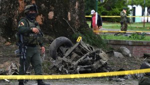 Así fue el mortal atentado contra una patrulla policial en Colombia (VIDEO)
