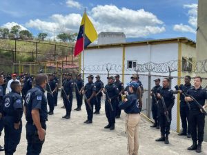 Chavismo destituyó y detuvo a la directora del Rodeo III