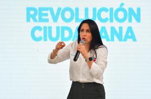 Rafael Correa eligió a Luisa González como su candidata a la presidencia de Ecuador