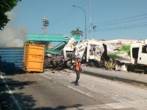 Lo que dijo el gobernador de La Guaira tras el trágico accidente que dejó al menos cinco fallecidos