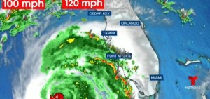 Casi toda la costa oeste de Florida está bajo alerta por la llegada del huracán Idalia